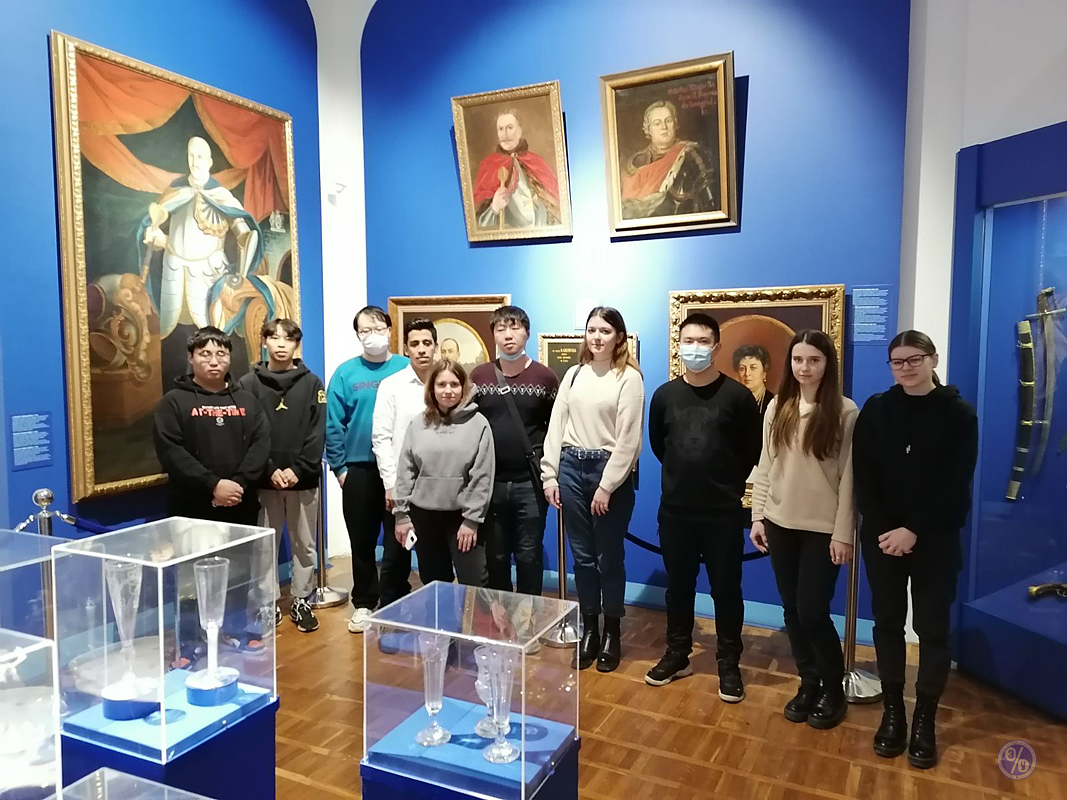 БГЭУ Новости Экскурсия в Национальный исторический